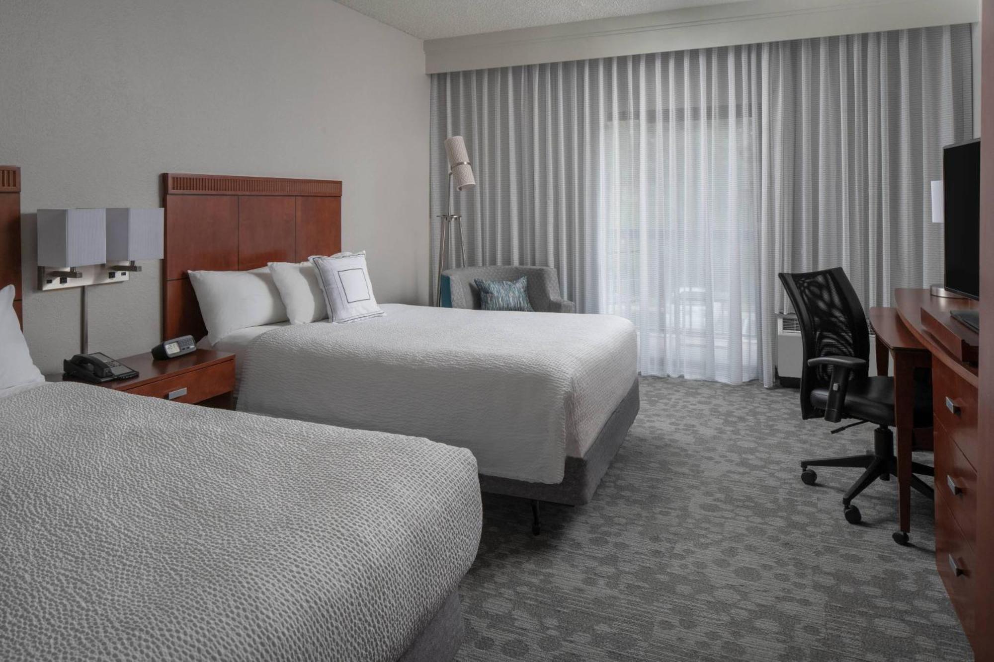 Courtyard By Marriott Jacksonville At The Mayo Clinic Campus/Beaches Dış mekan fotoğraf