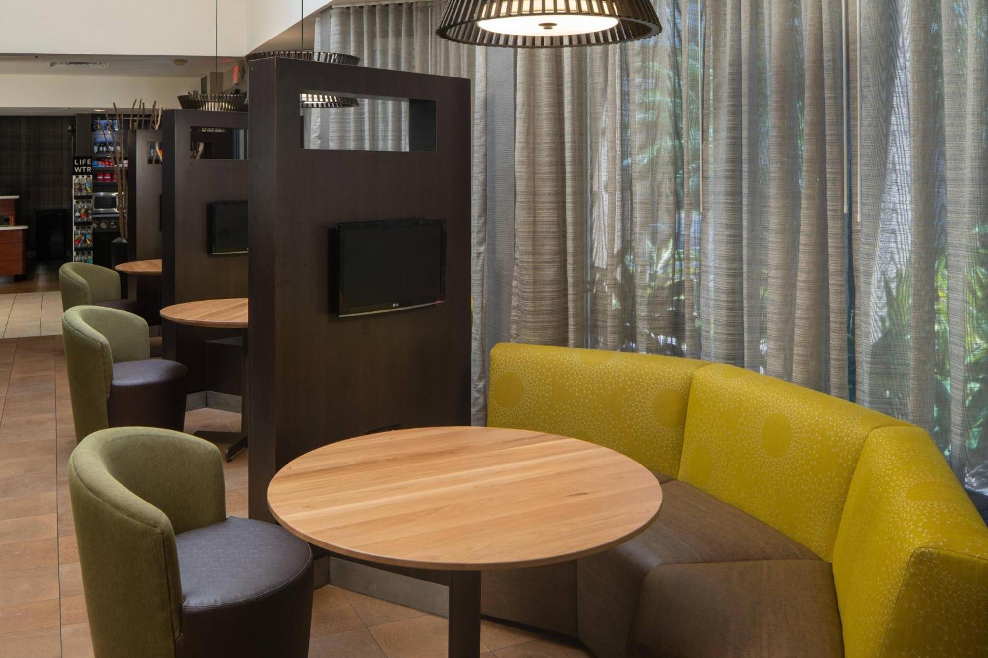 Courtyard By Marriott Jacksonville At The Mayo Clinic Campus/Beaches Dış mekan fotoğraf