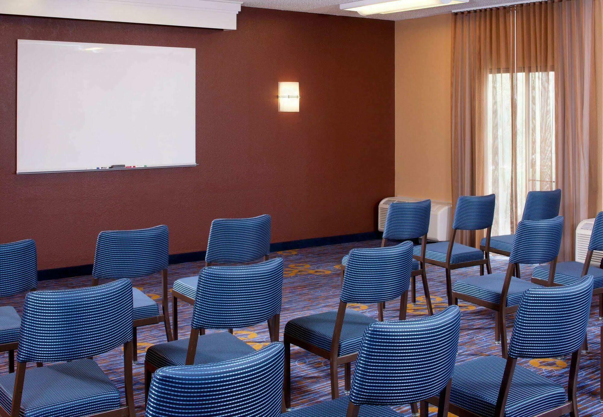 Courtyard By Marriott Jacksonville At The Mayo Clinic Campus/Beaches Dış mekan fotoğraf